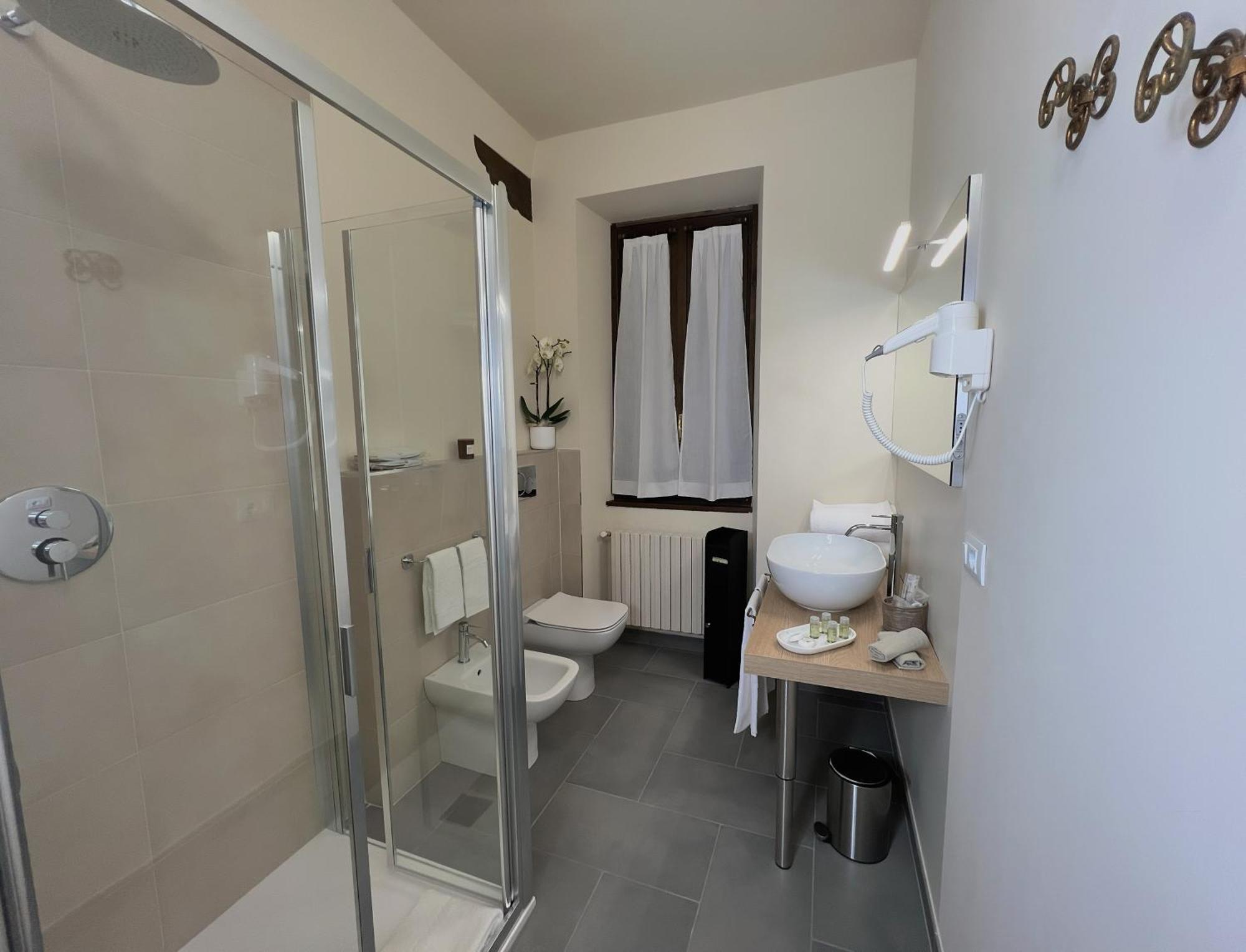 Dimora Conte Cavour Hotel Vercelli Buitenkant foto
